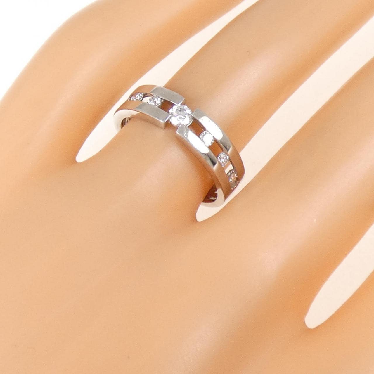 PT900 ダイヤモンド リング 0.106CT