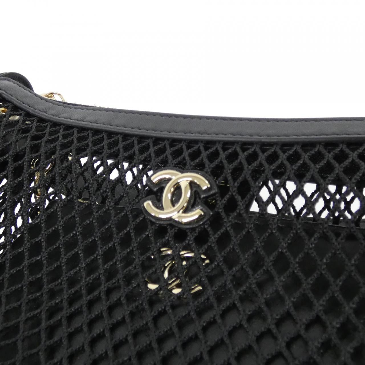 シャネル AP4573 チェーンクラッチ