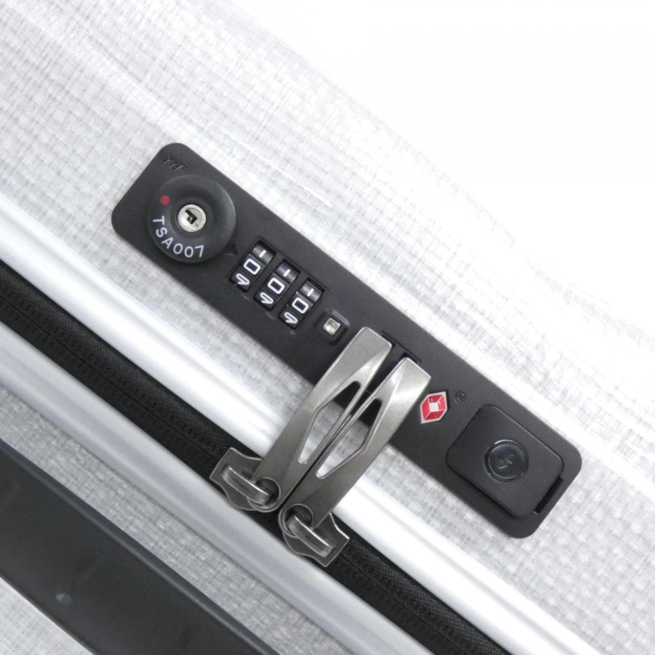 【新品】サムソナイト C-LITE スピナー55 エキスパンダブル 36-42L 134679 キャリーバッグ