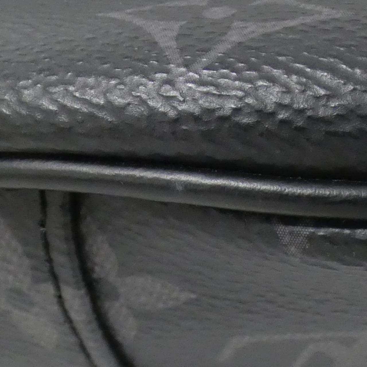 ルイヴィトン モノグラム エクリプス バムバッグ M42906 ショルダーバッグ