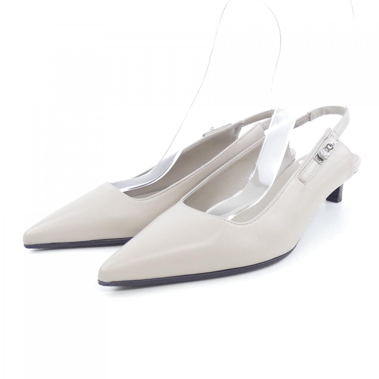 エルメス HERMES ラヴァ-　ケリーバックル 252121Z パンプス