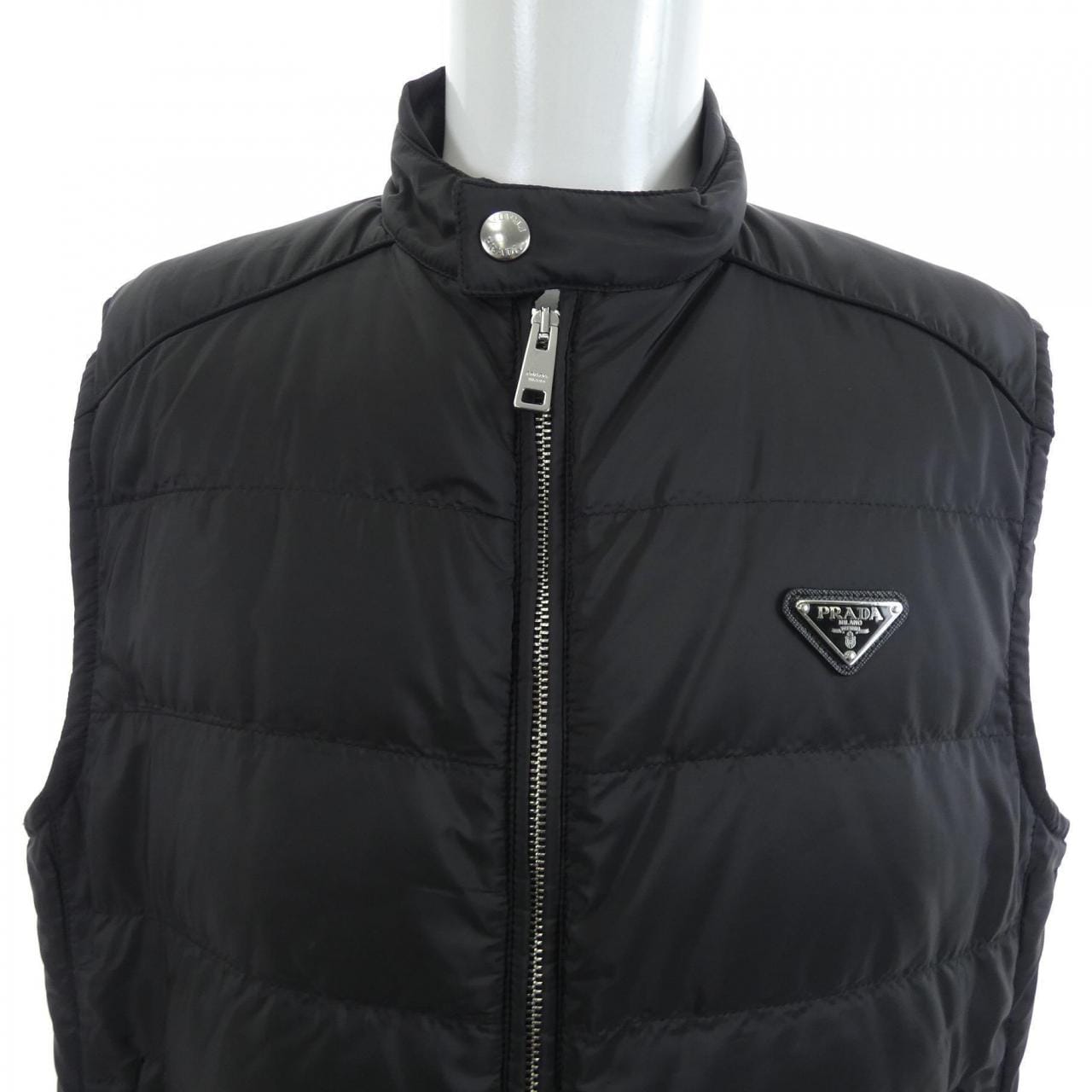 プラダ PRADA トライアングルロゴ SGH069 R232 106O ダウンベスト