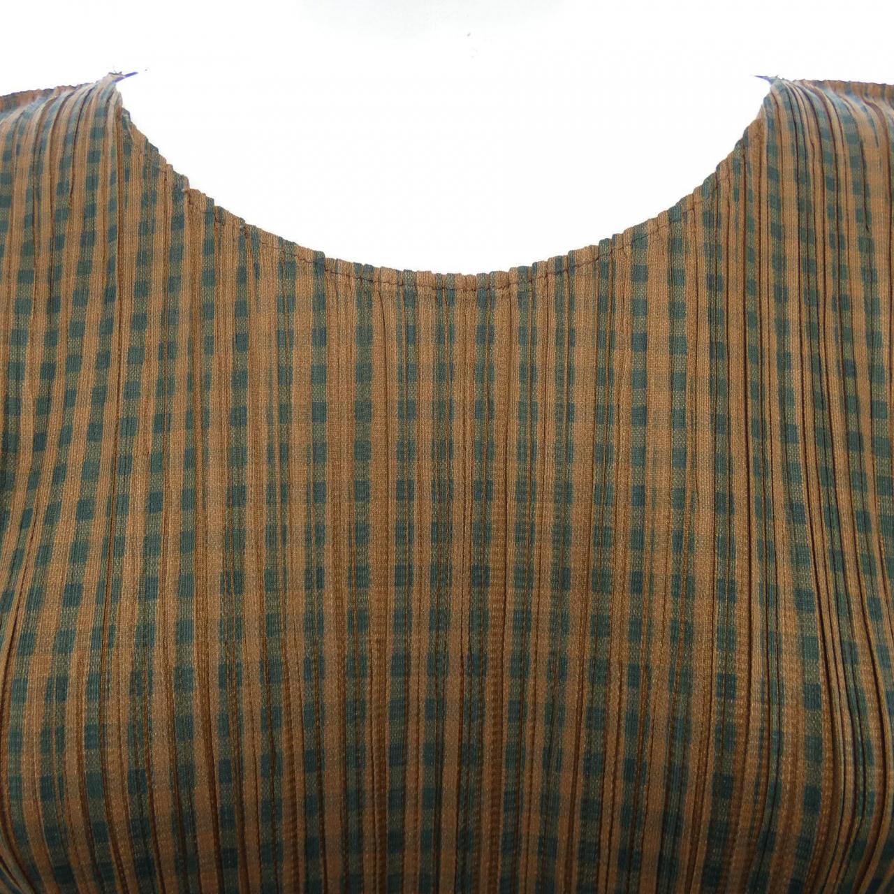 プリーツプリーズ PLEATS PLEASE トップス