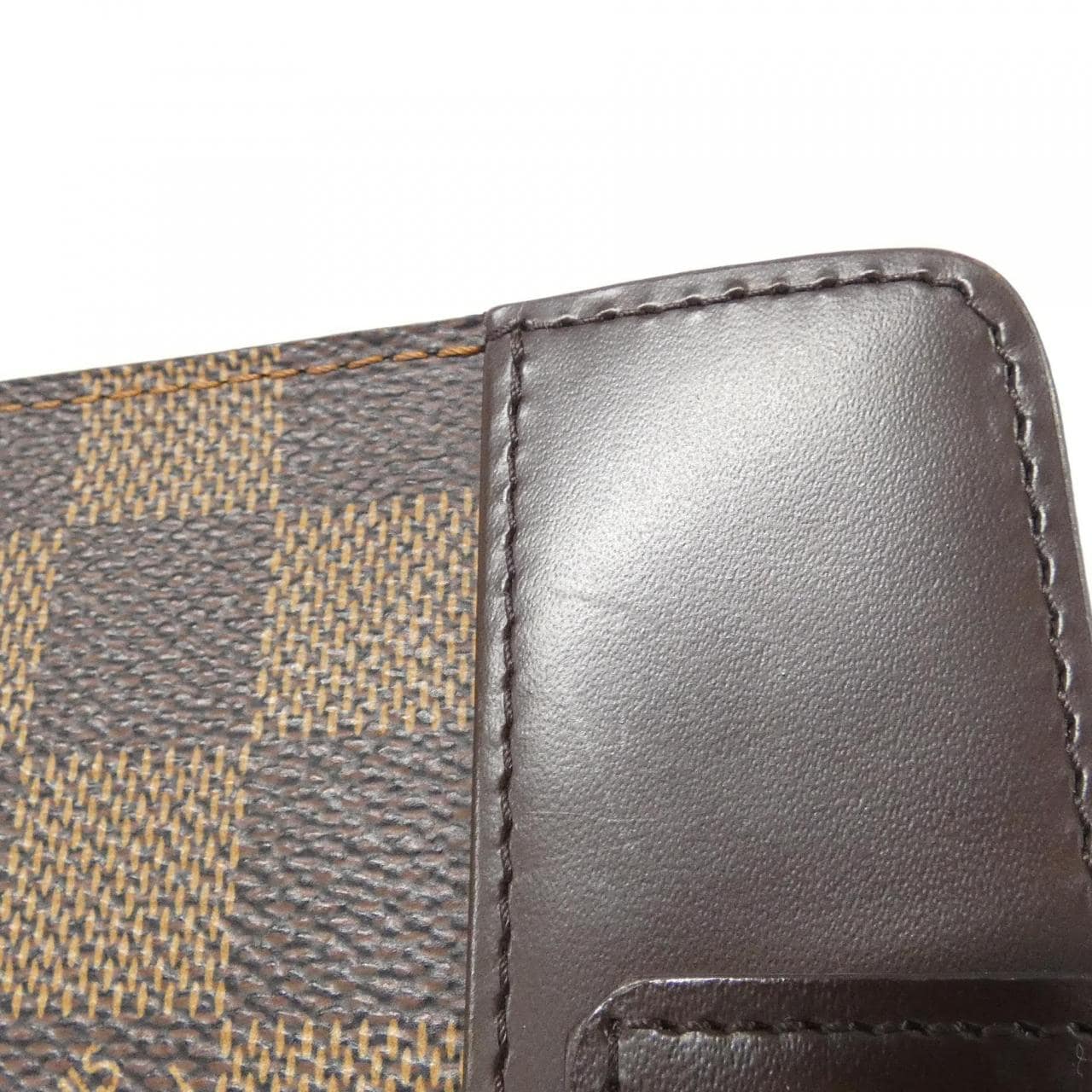 ルイヴィトン ダミエ コンパクト ジップ N61668 財布