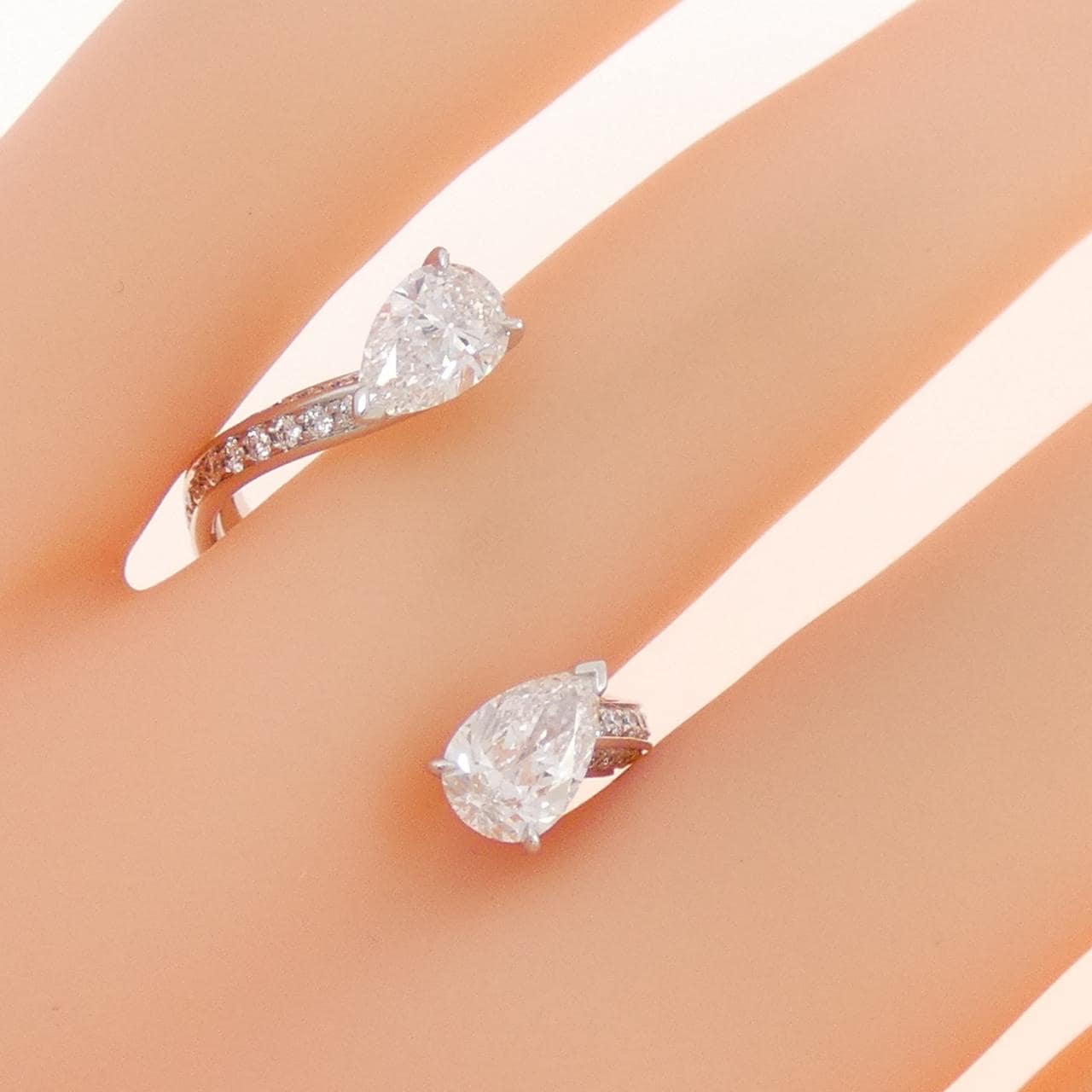 レポシ ダイヤモンド リング 0.50CT E VVS2/0.50CT E VS2