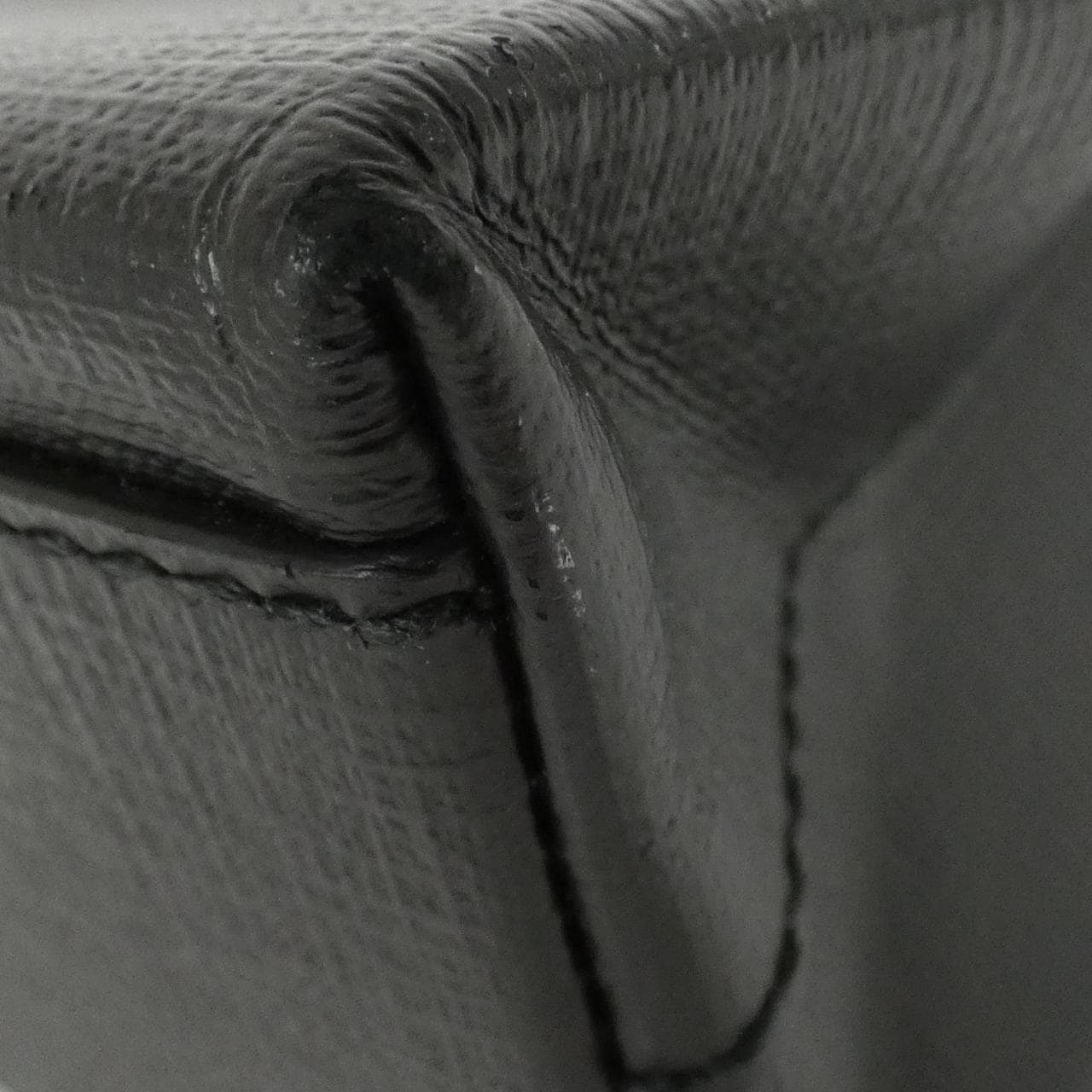 バレンシアガ ショッピング ノース サウス トート 597858 0AI2N バッグ