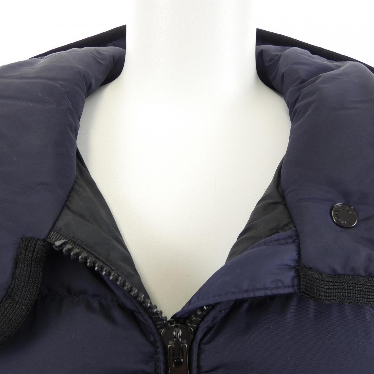 モンクレール MONCLER BETULA ダウンジャケット