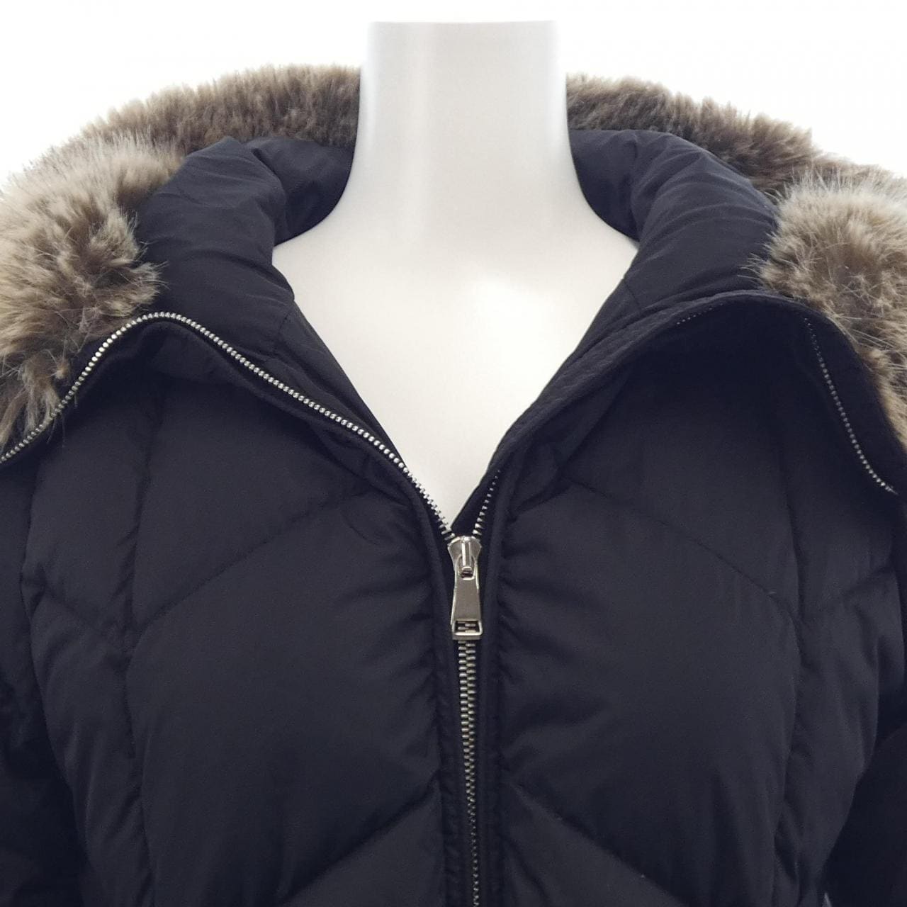 モンクレール MONCLER GENISSIAT ダウンコート