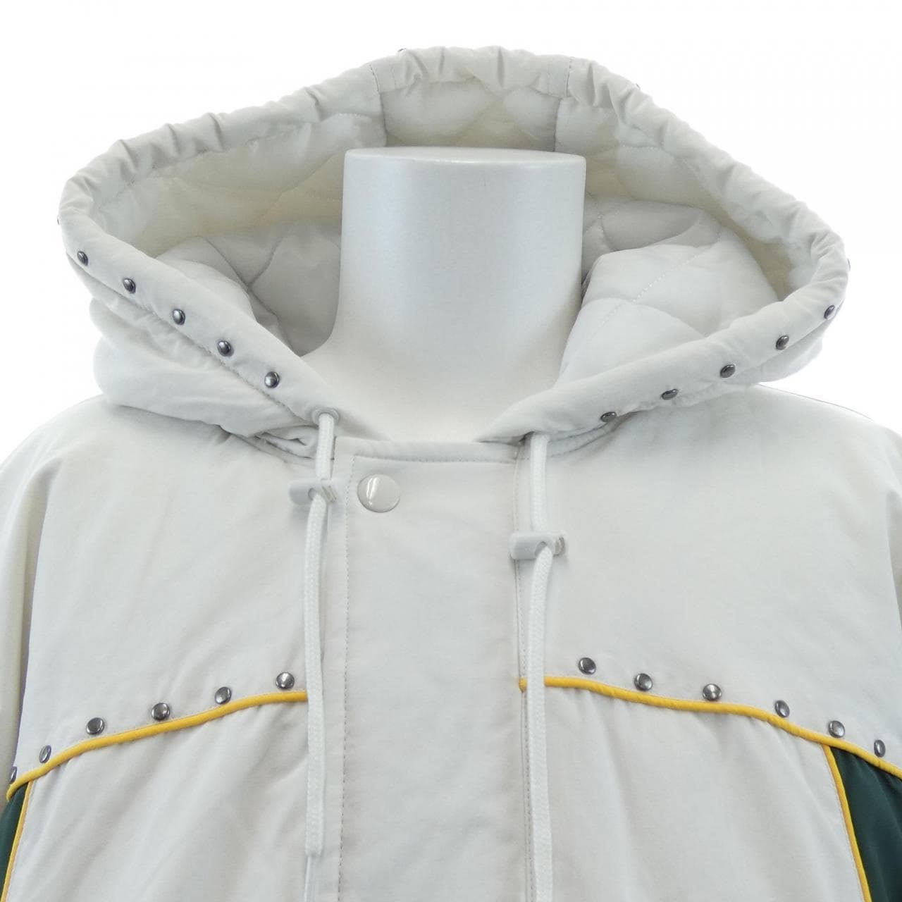 シュプリーム SUPREME Studded Stadium ジャケット