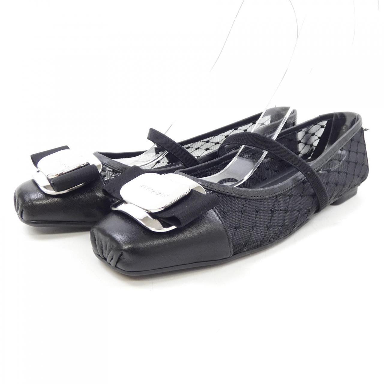 フェラガモ FERRAGAMO フラットシューズ