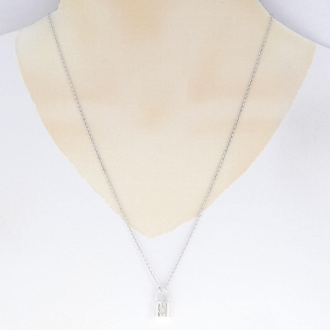 LOUIS VUITTON Lockit Necklace
