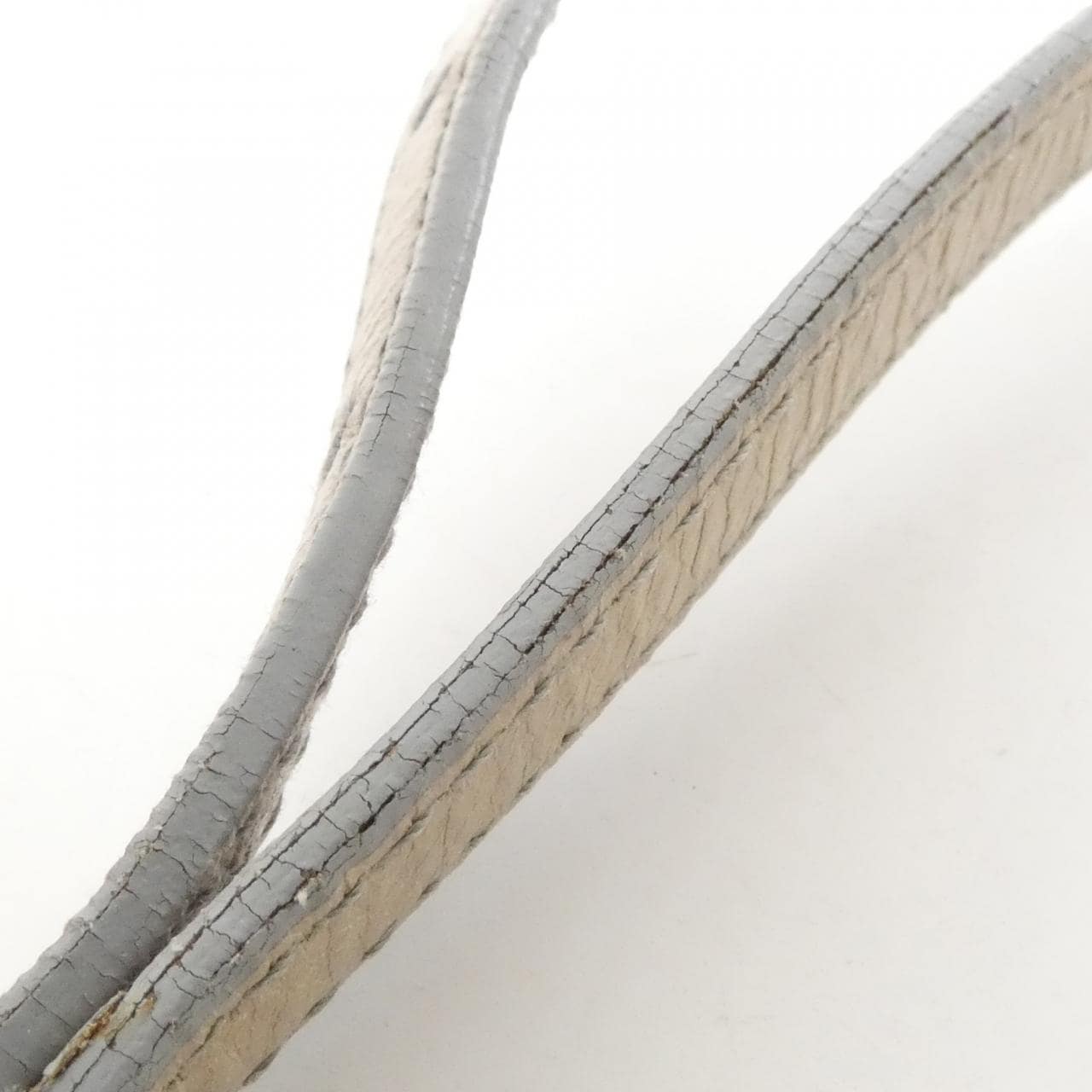 ミュウミュウ バッグ