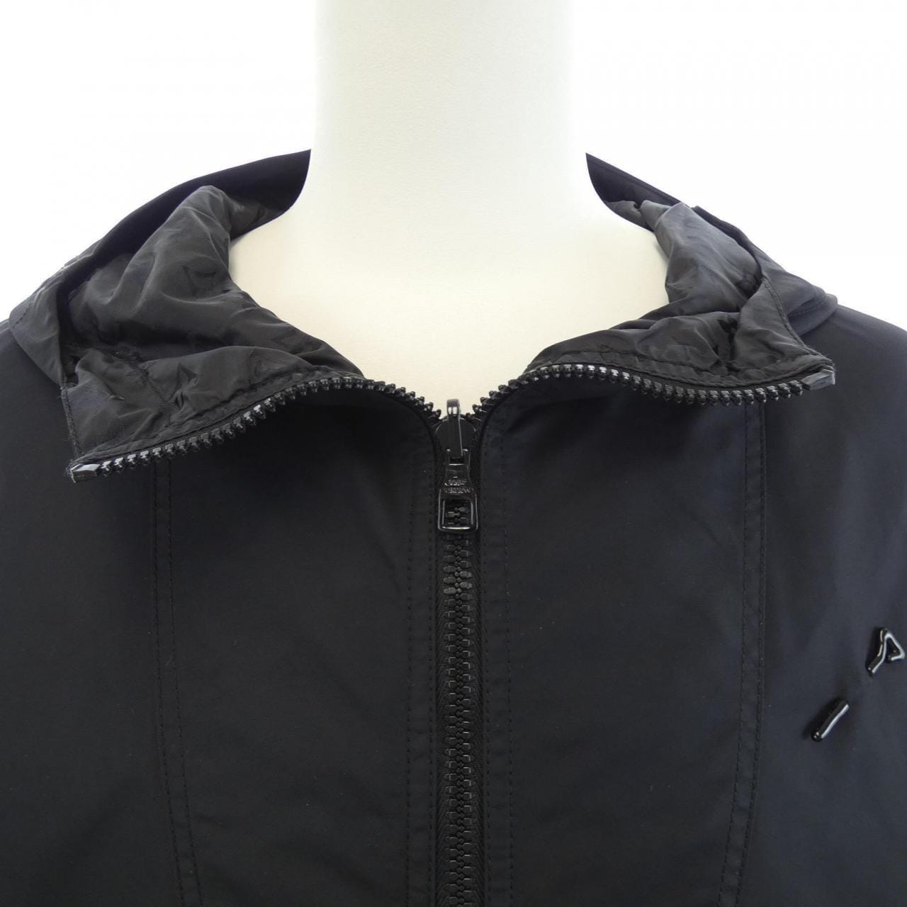ルイヴィトン LOUIS VUITTON モノグラムリバーシブルナイロンウインドブレーカー HLB46WMO6 ブルゾン