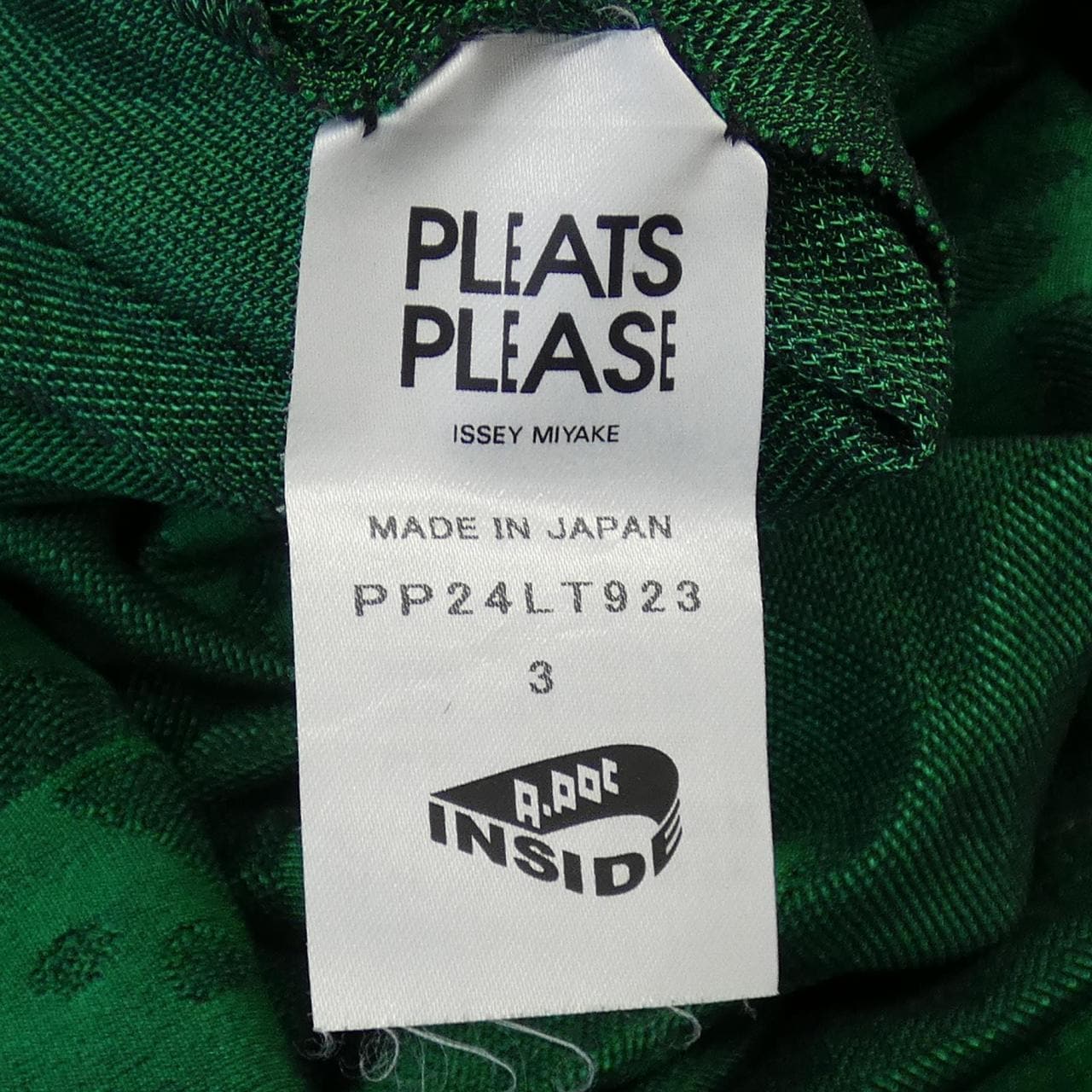 百褶PLEATS PLEASE連衣裙