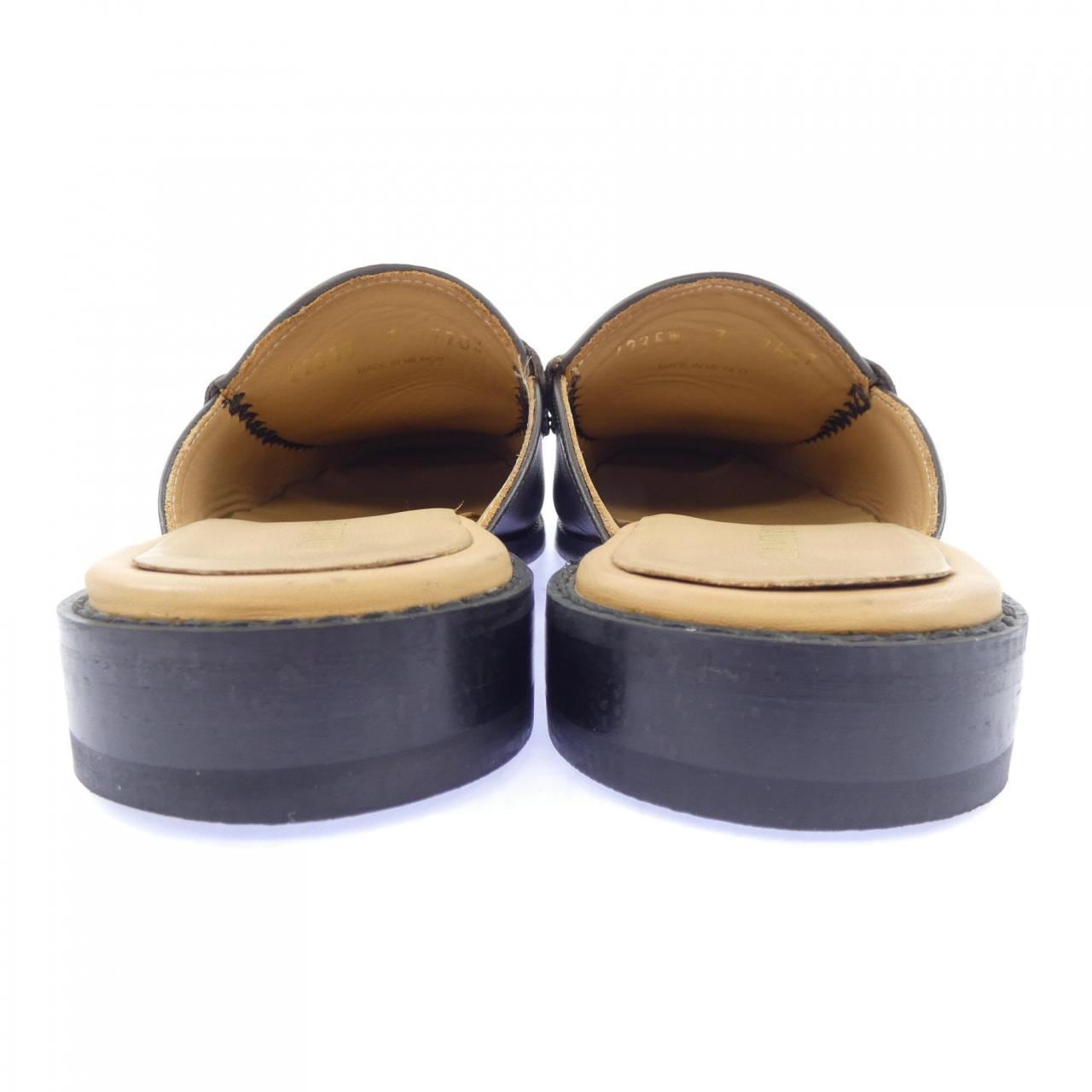 カミナンド CAMINANDO サンダル