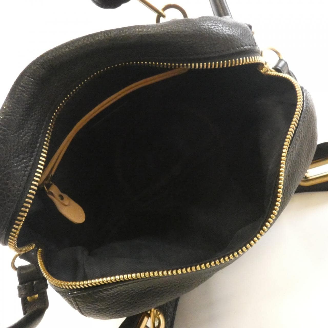 クロエ パラティ 8HS891 043 バッグ