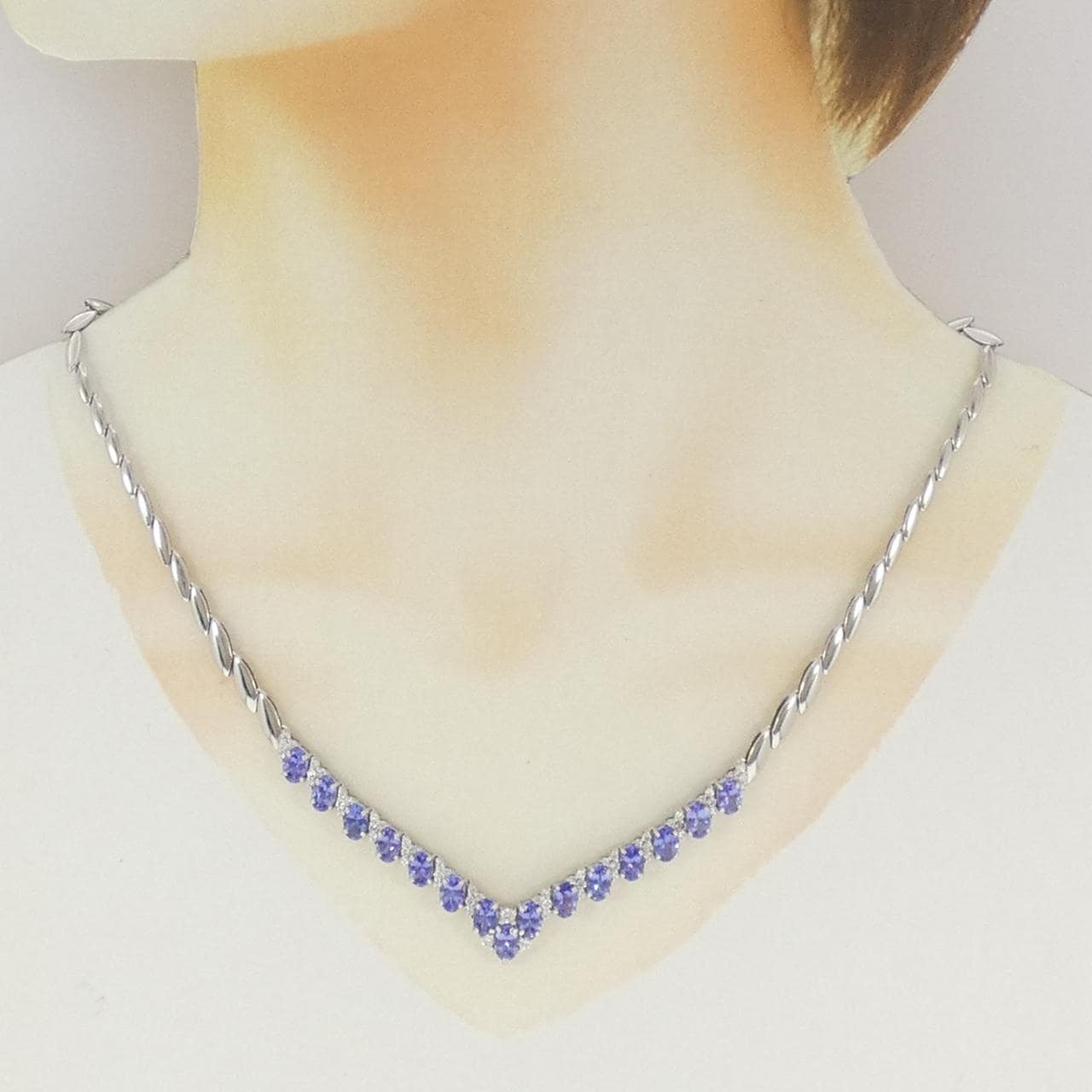 K18WG タンザナイト ネックレス 6.32CT