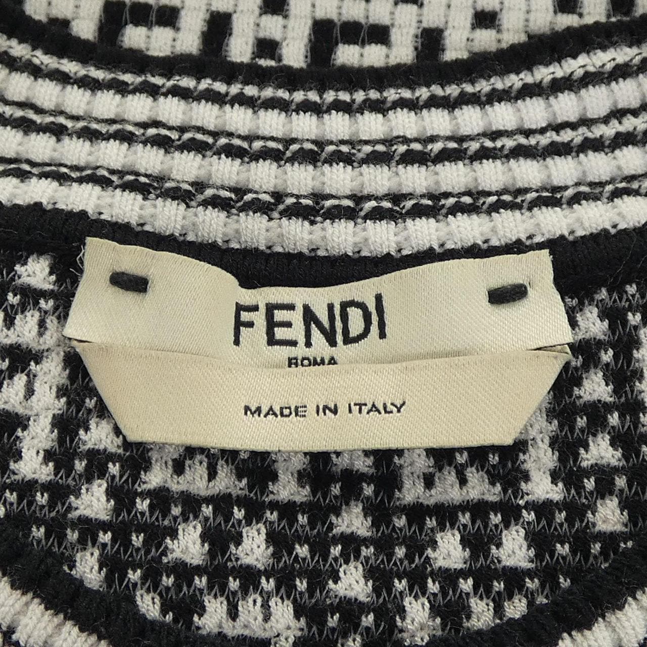 フェンディ FENDI FFモチーフ FZX649 AF4U ニット