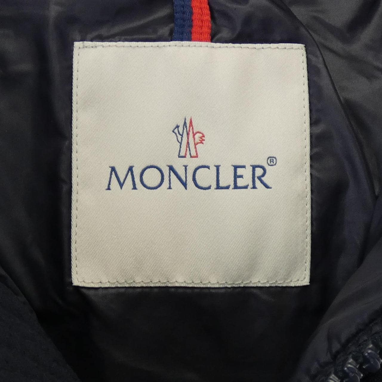 MONCLER蒙克勒羽绒服