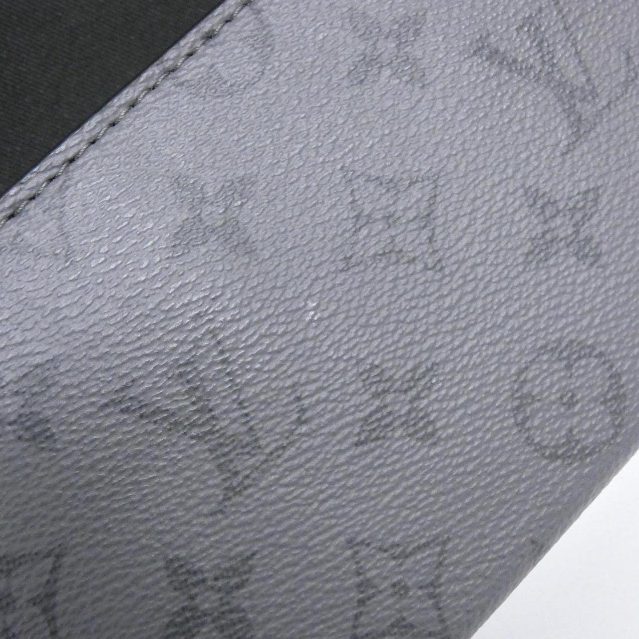 ルイヴィトン モノグラム エクリプス リバース スティーマー ウェアラブル ウォレット M11496 ショルダーバッグ