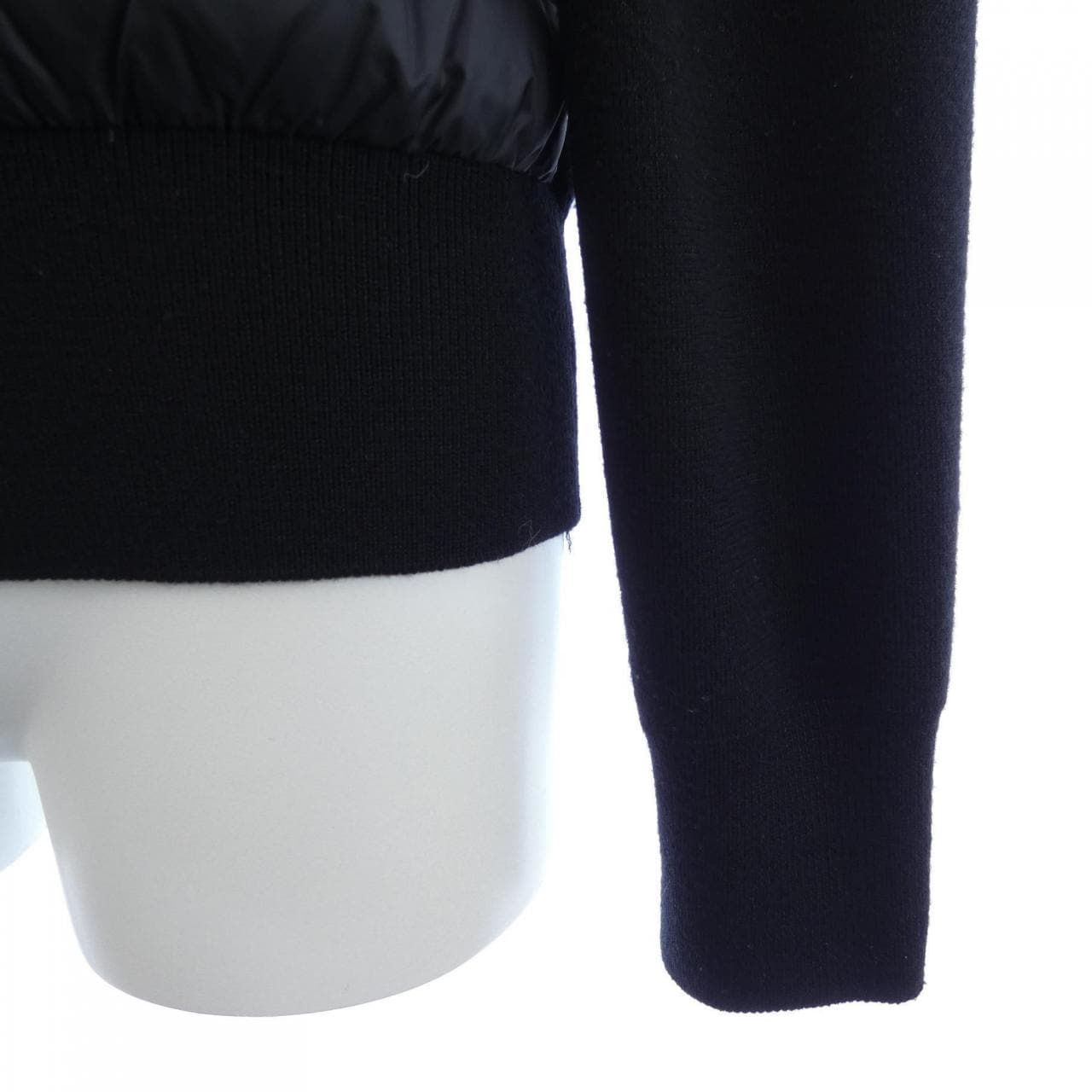 モンクレール MONCLER 20939B51000 ダウンジャケット