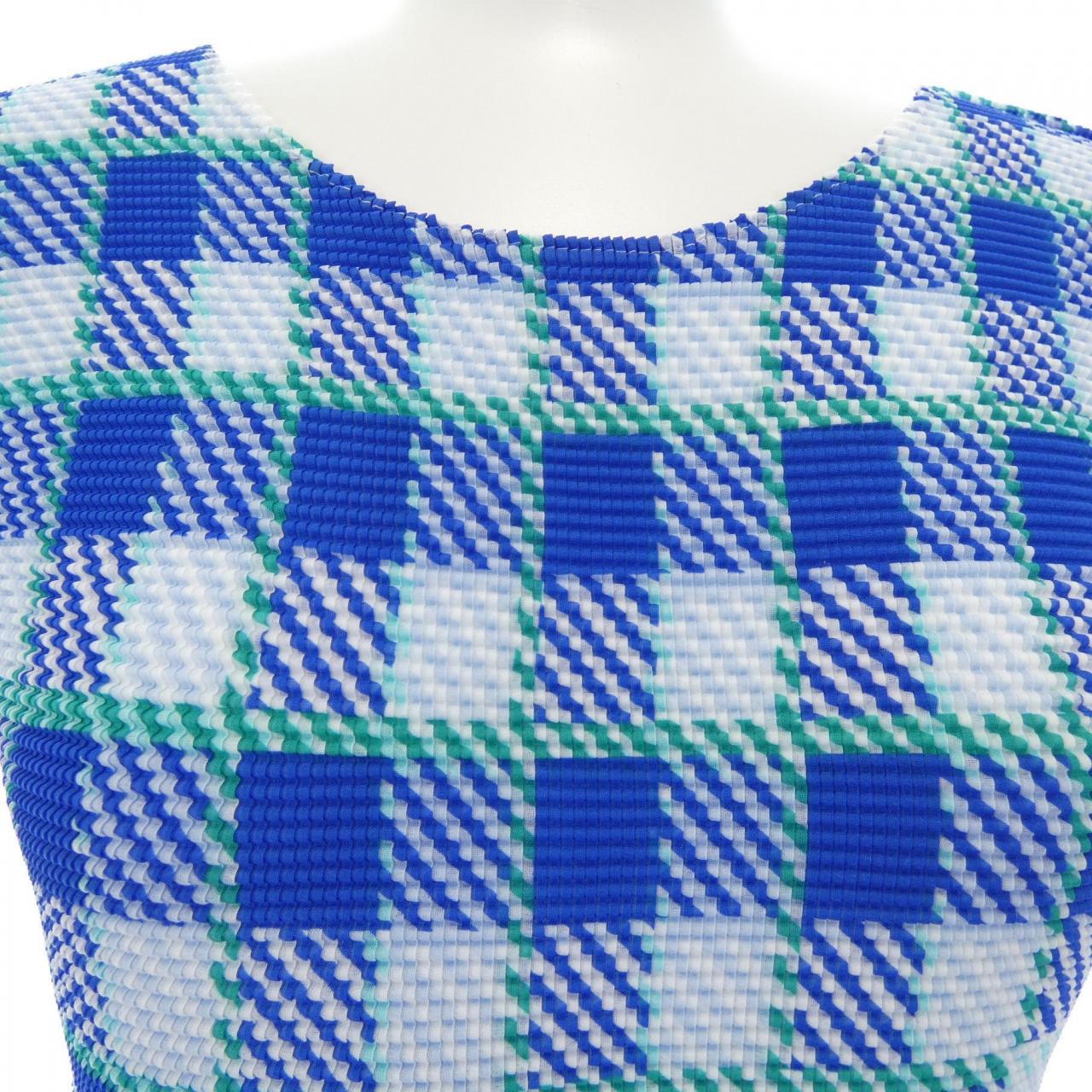 ミーイッセイミヤケ me ISSEY MIYAKE MI43FK236 トップス