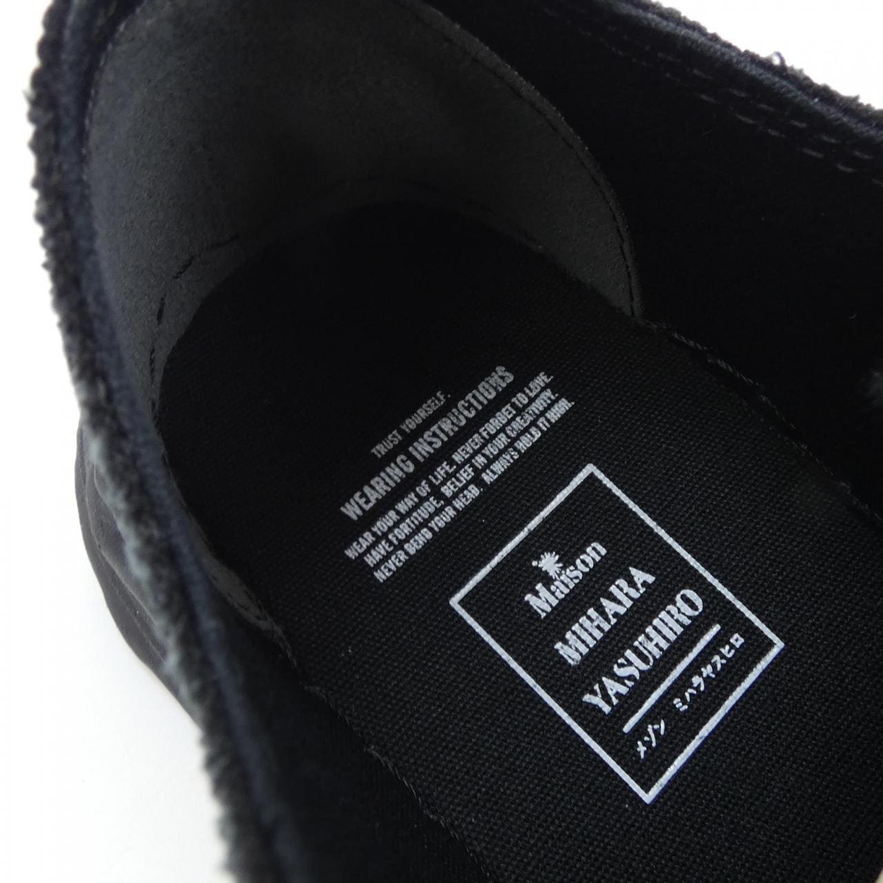 メゾンミハラヤスヒロ MAISON MIHARA YASUHI スニーカー