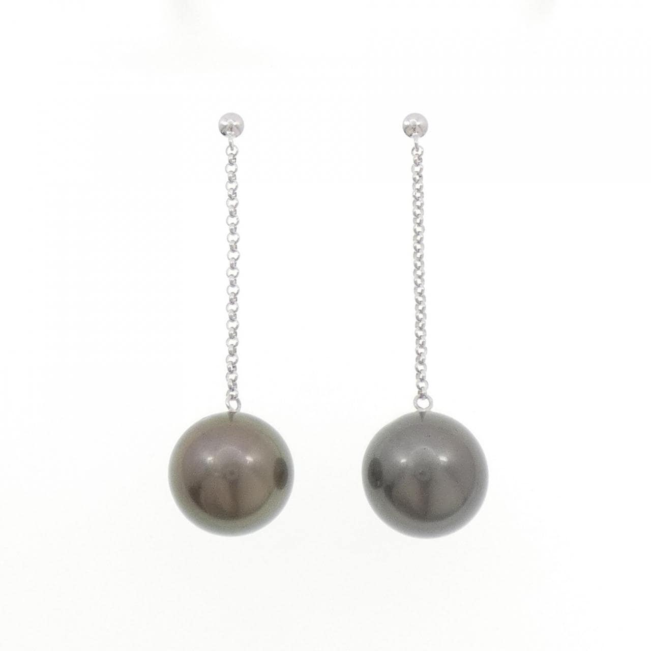 K18WG 黒蝶パール ピアス 13.5mm