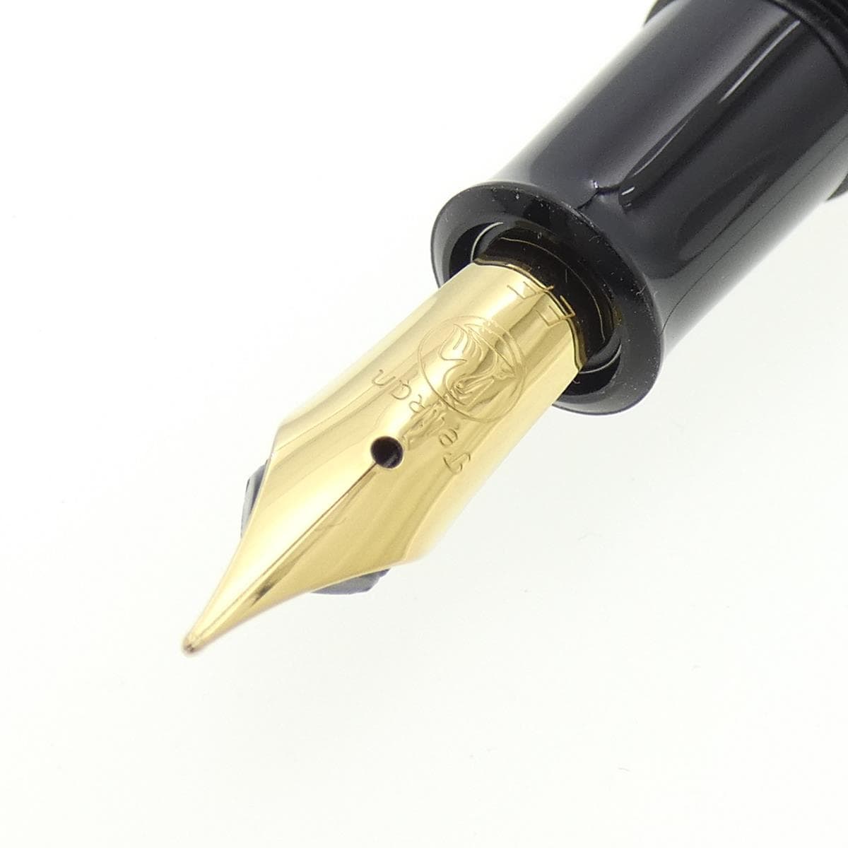 [BRAND NEW] Pelikan Classic M200 Marble BRAUN Fountain Pen