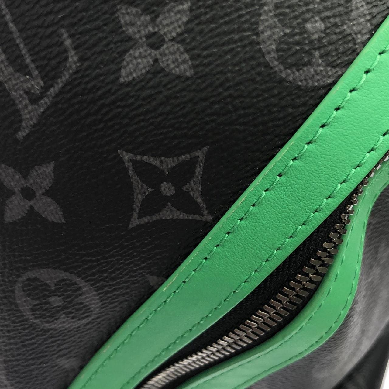 ルイヴィトン モノグラム エクリプス ディスカバリー バックパック M25887 リュックサック