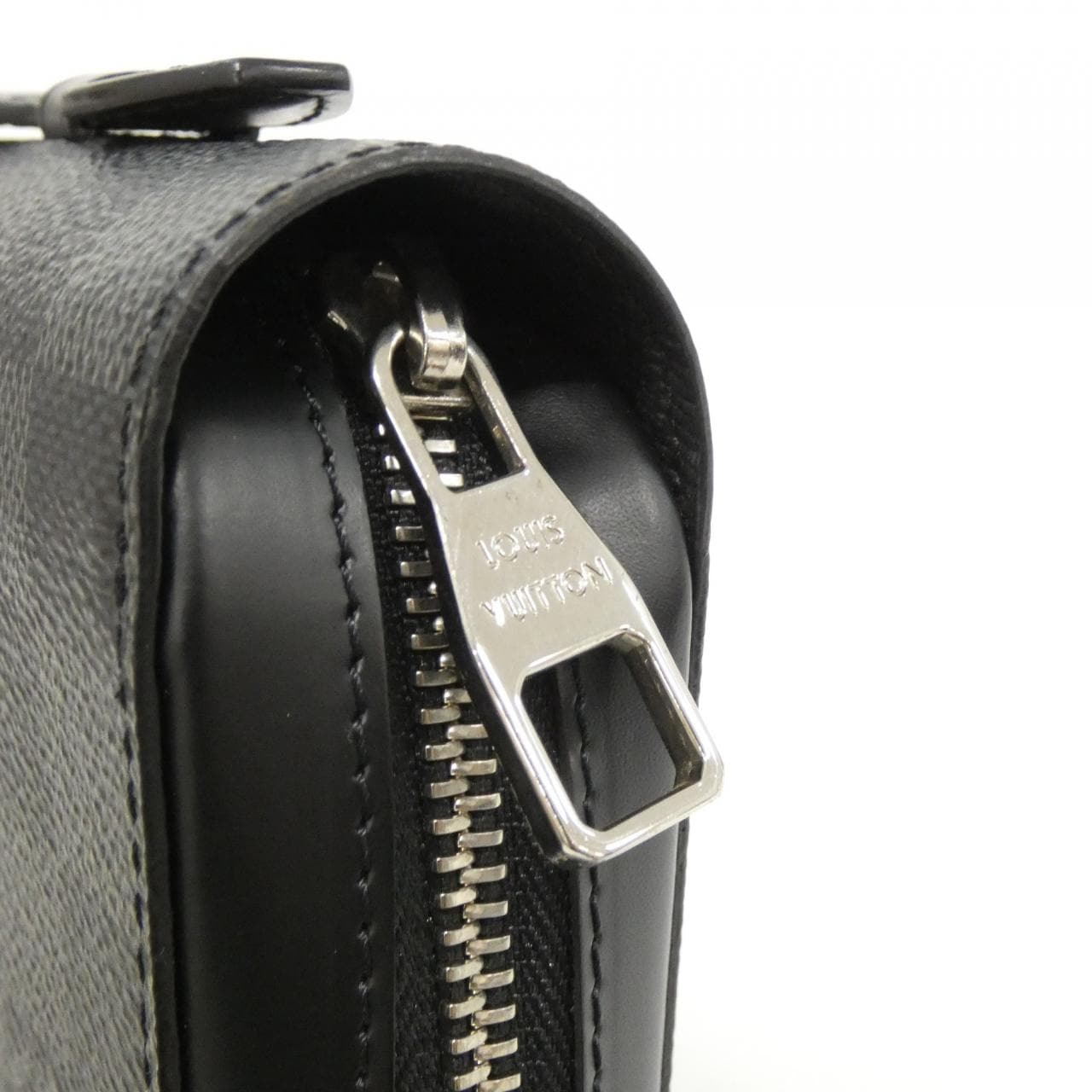 ルイヴィトン ダミエ グラフィット ジッピーXL N41503 財布