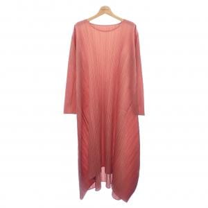 プリーツプリーズ PLEATS PLEASE PP53JH147 ワンピース