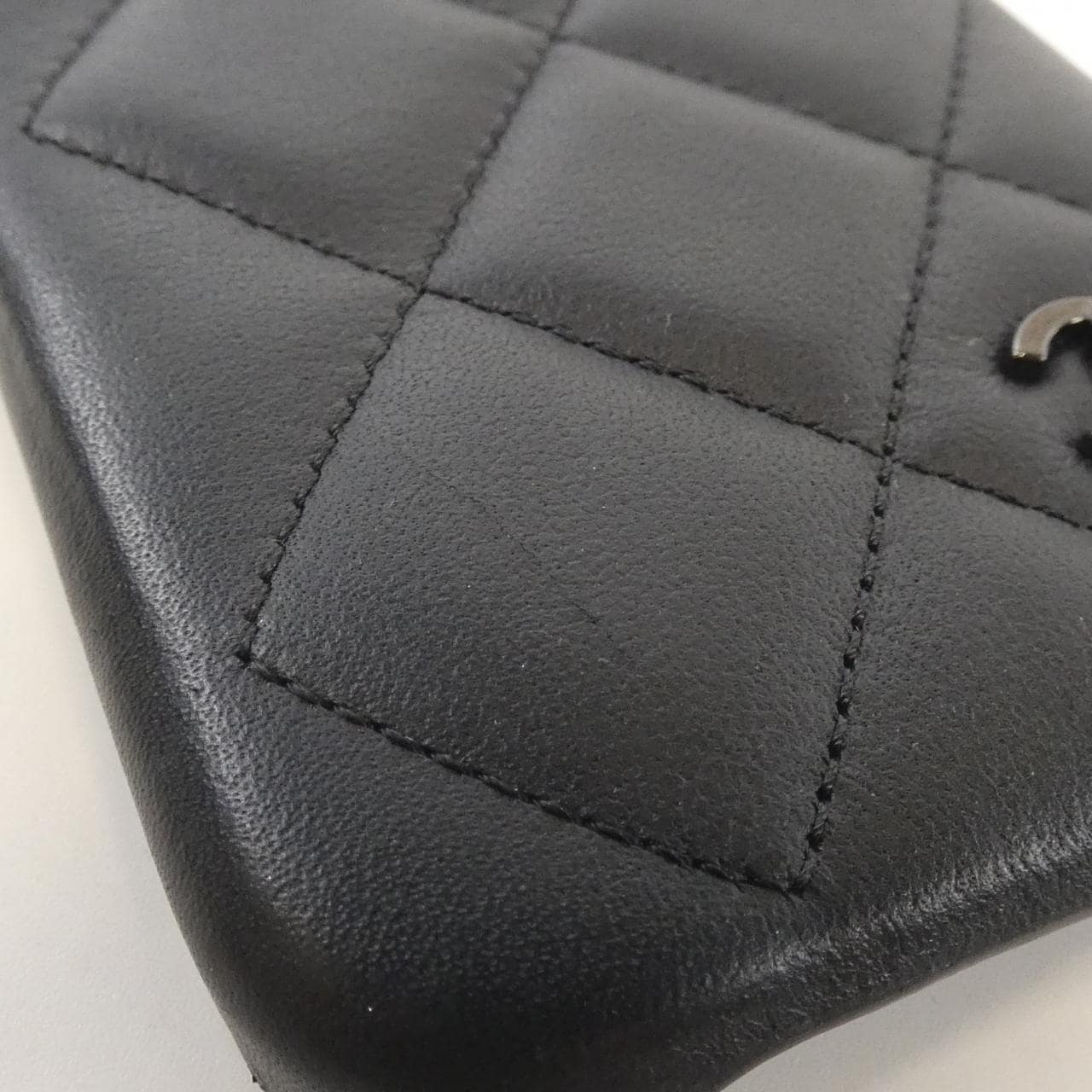 CHANEL (iPhone 15 PRO) AP4121