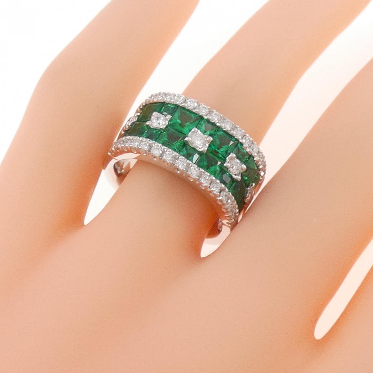 ダミアーニ エメラルド リング