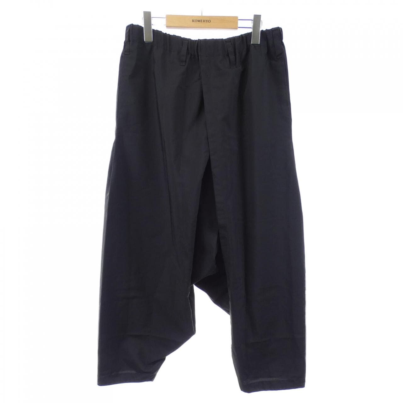 132 5.イッセイミヤケ 132 5.ISSEY MIYAKE ME21FF148 パンツ