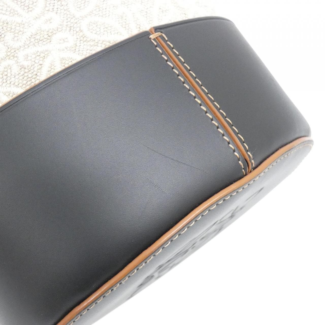 ロエベ バルーン アナグラム スモール バッグ A710C31X14 ショルダーバッグ