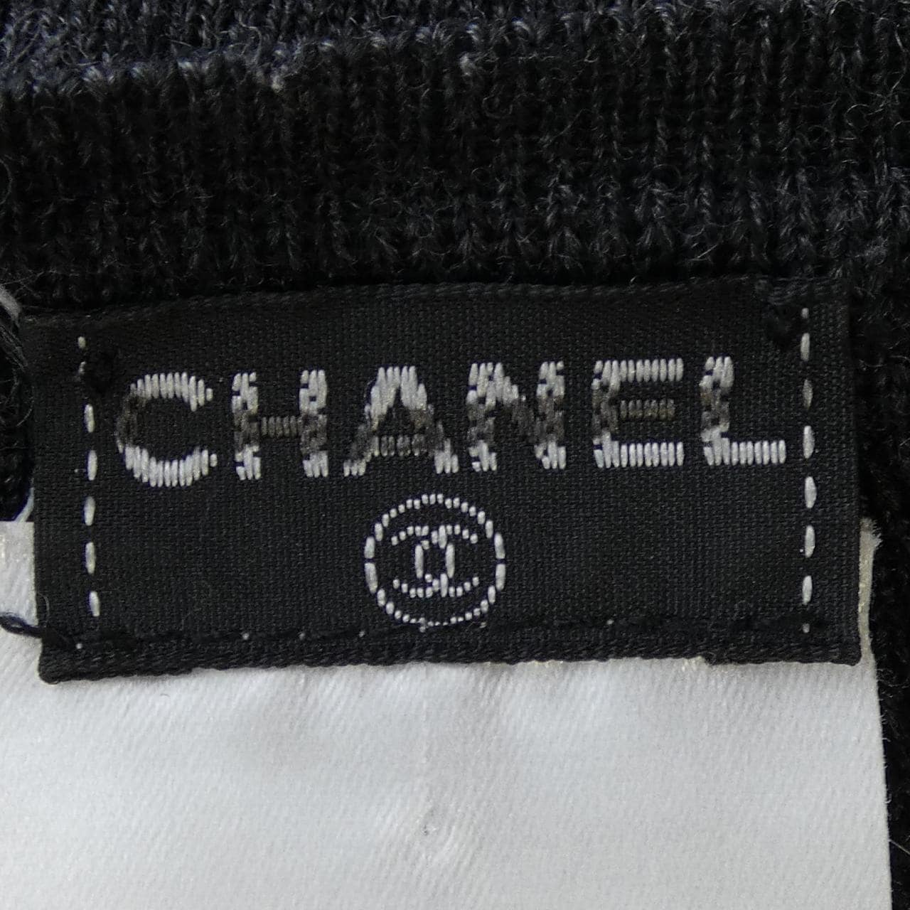 【ヴィンテージ】シャネル CHANEL P16686W02696 00A カーディガン