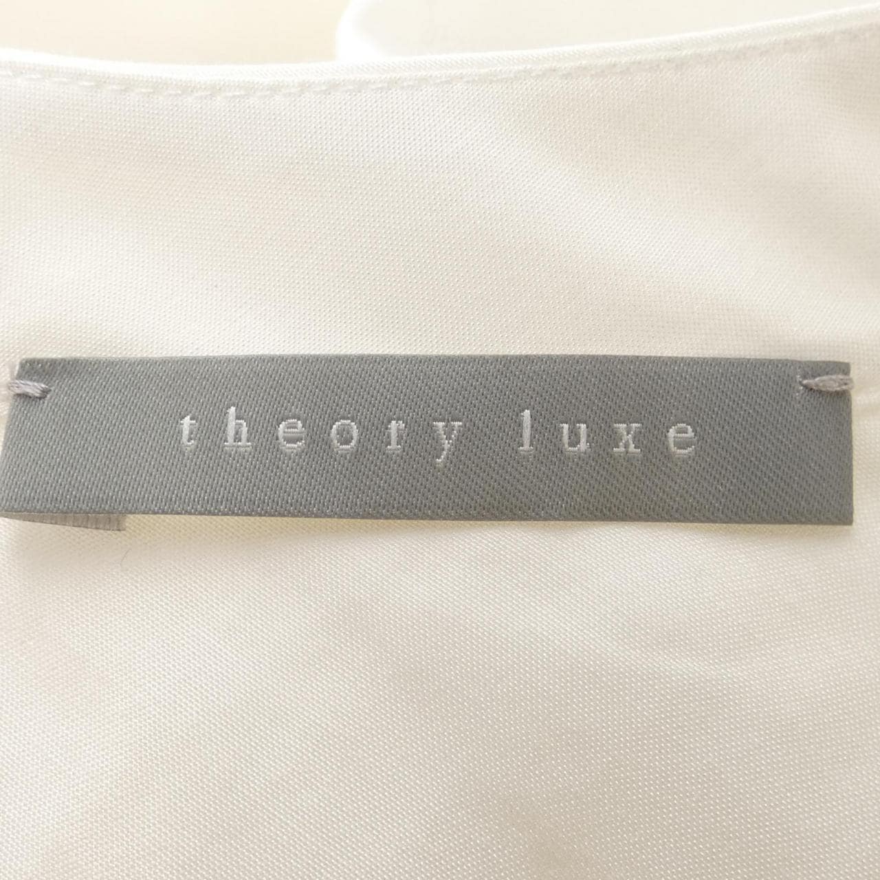 セオリーリュクス Theory luxe トップス