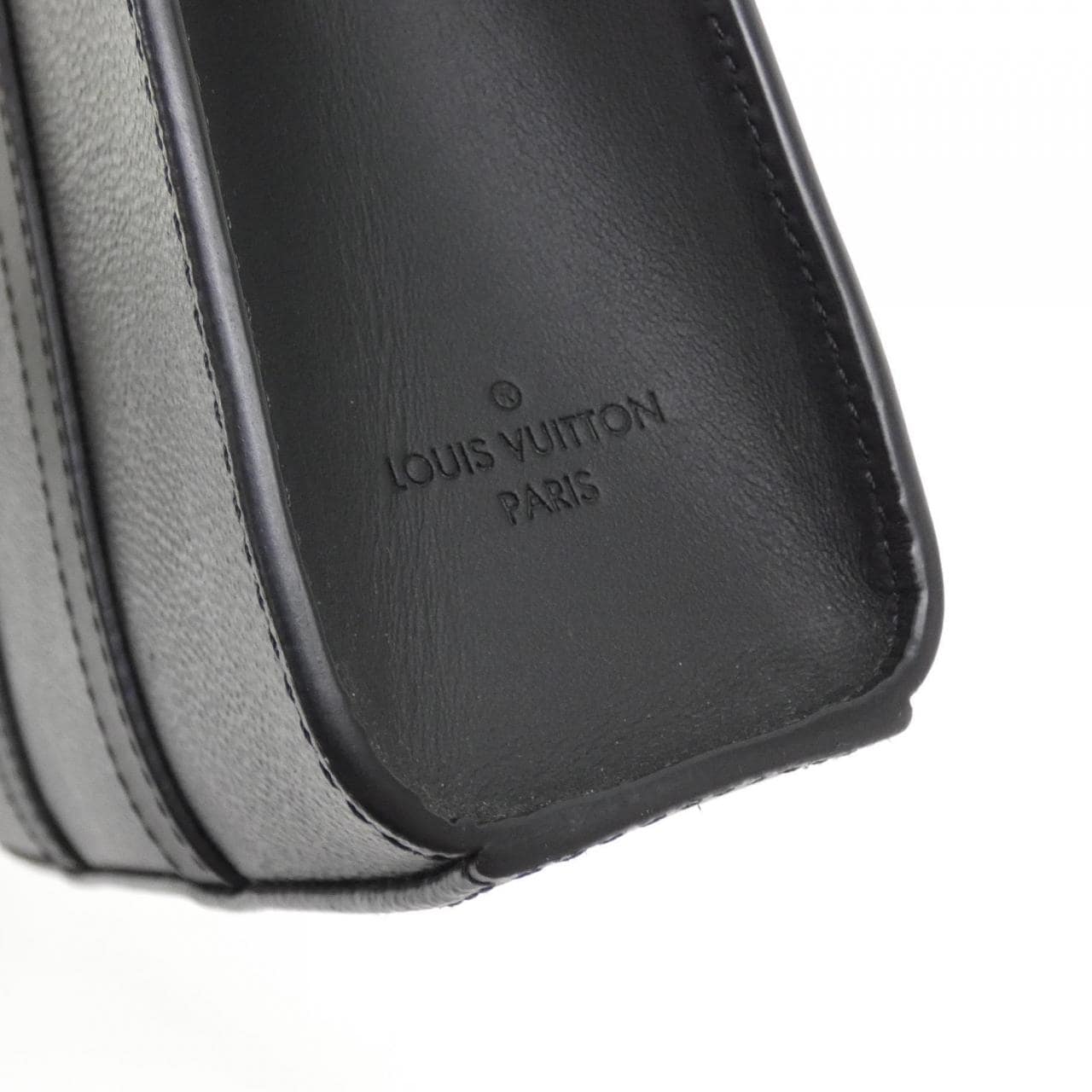LOUIS VUITTON Monogram Eclipse Sac Plat Cross M46098 Bag