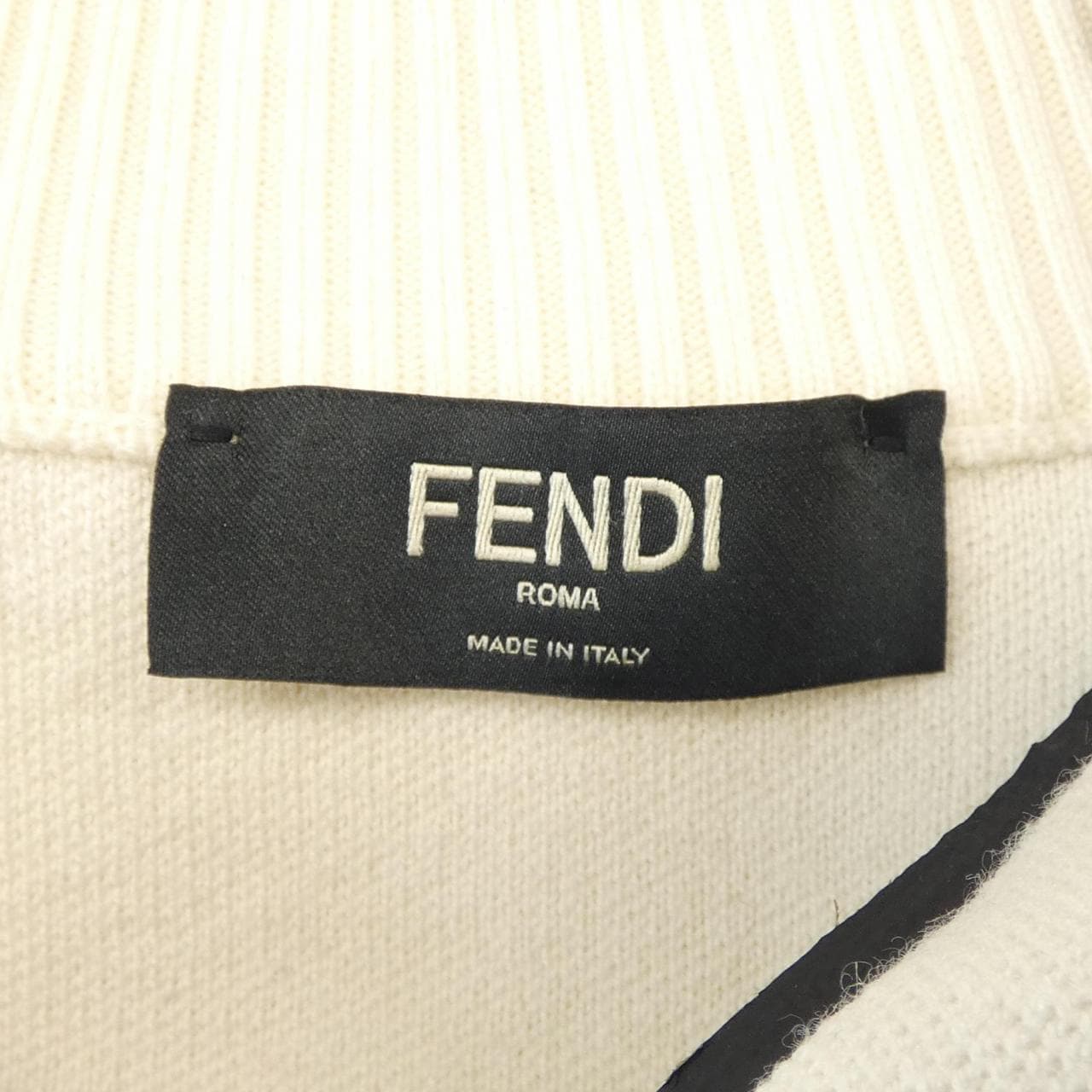 フェンディ FENDI FAE532 A8K2 ブルゾン