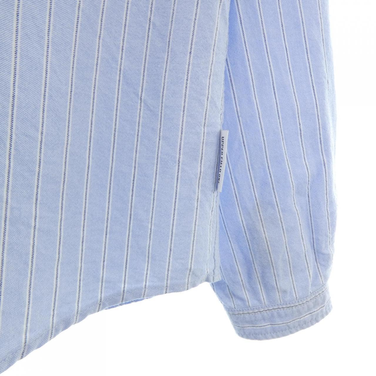 UPPER FIELD ONE シャツ