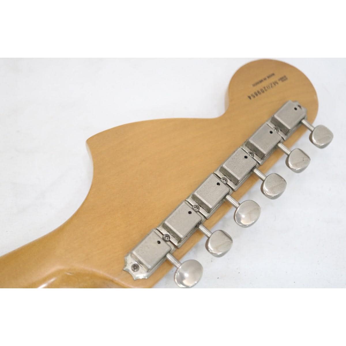 ＦＥＮＤＥＲ　　ＴＯＭ　ＤＥＬＯＮＧＥ　ＳＴＲＡＴＯＣＡＳＴＥＲ