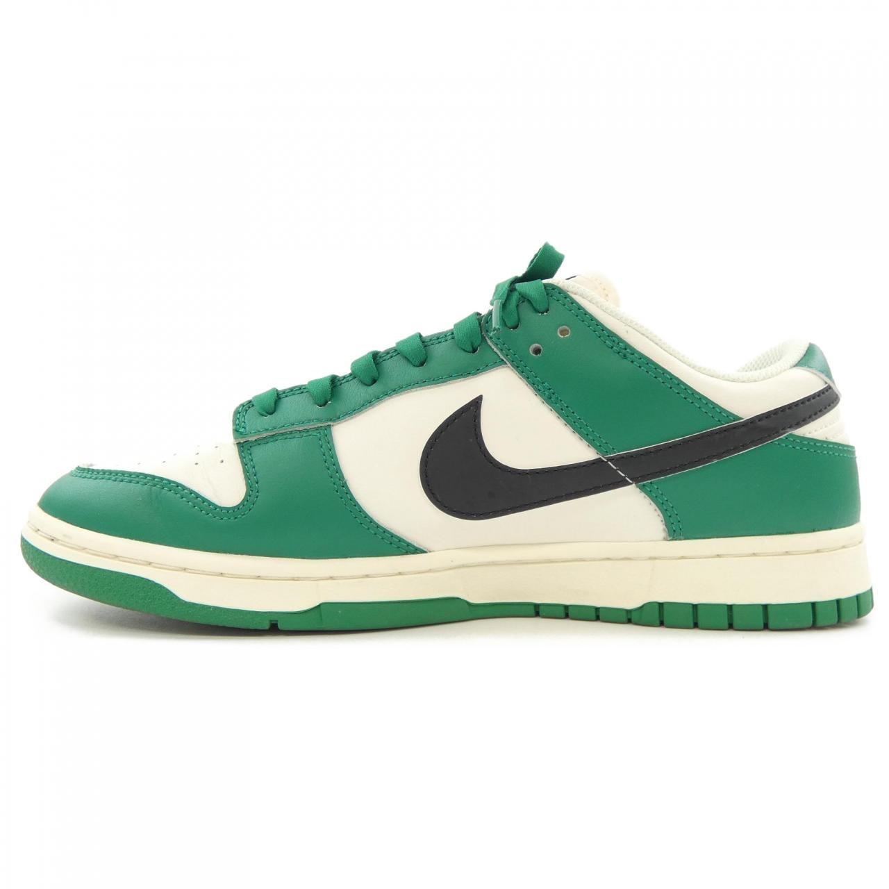 ナイキ NIKE DR9654-100　LOTTERY スニーカー