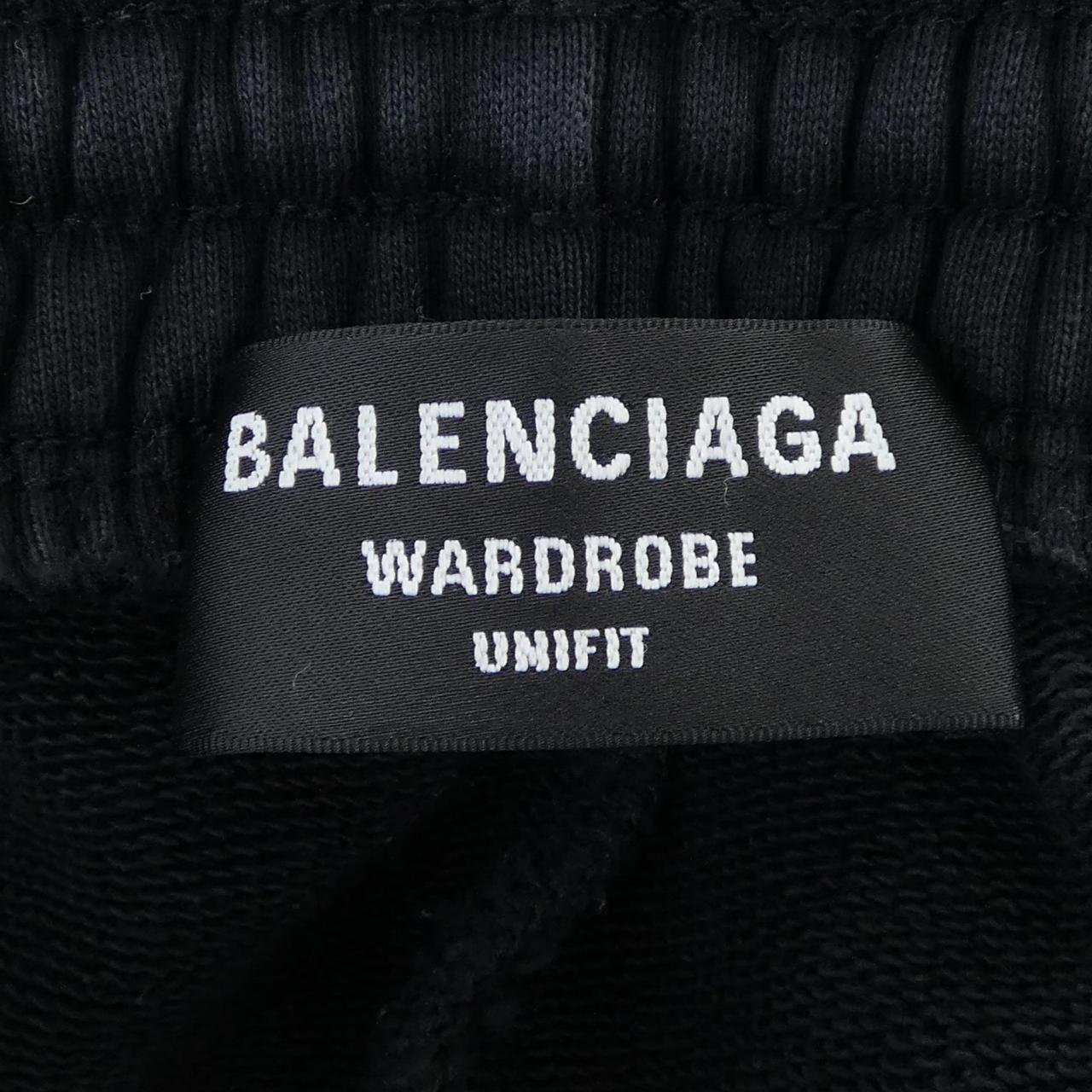 バレンシアガ BALENCIAGA WARDROBE 674591 TMVF5 UNISEX ショートパンツ