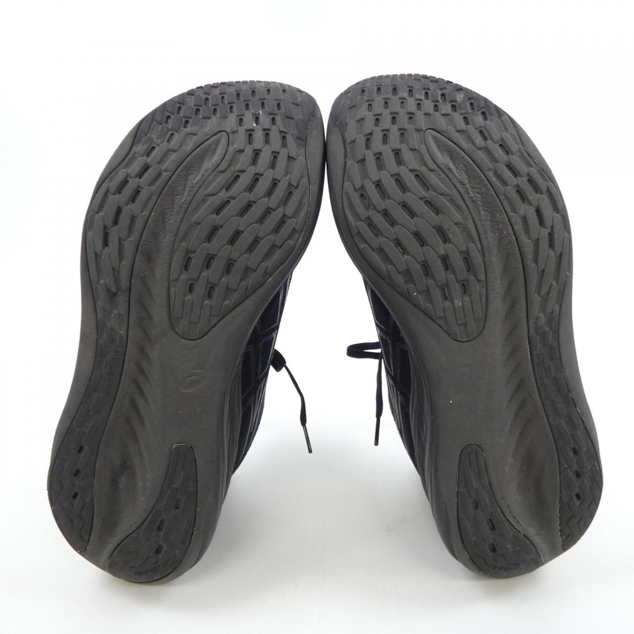 ASICS Sneakers