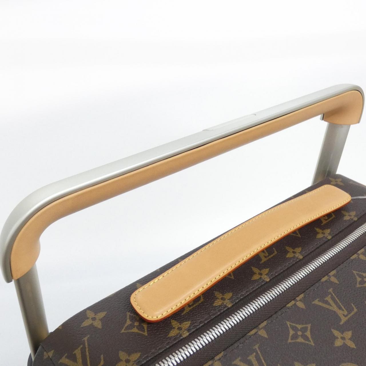 ルイヴィトン モノグラム ホライゾン 50cm M23209 キャリーバッグ