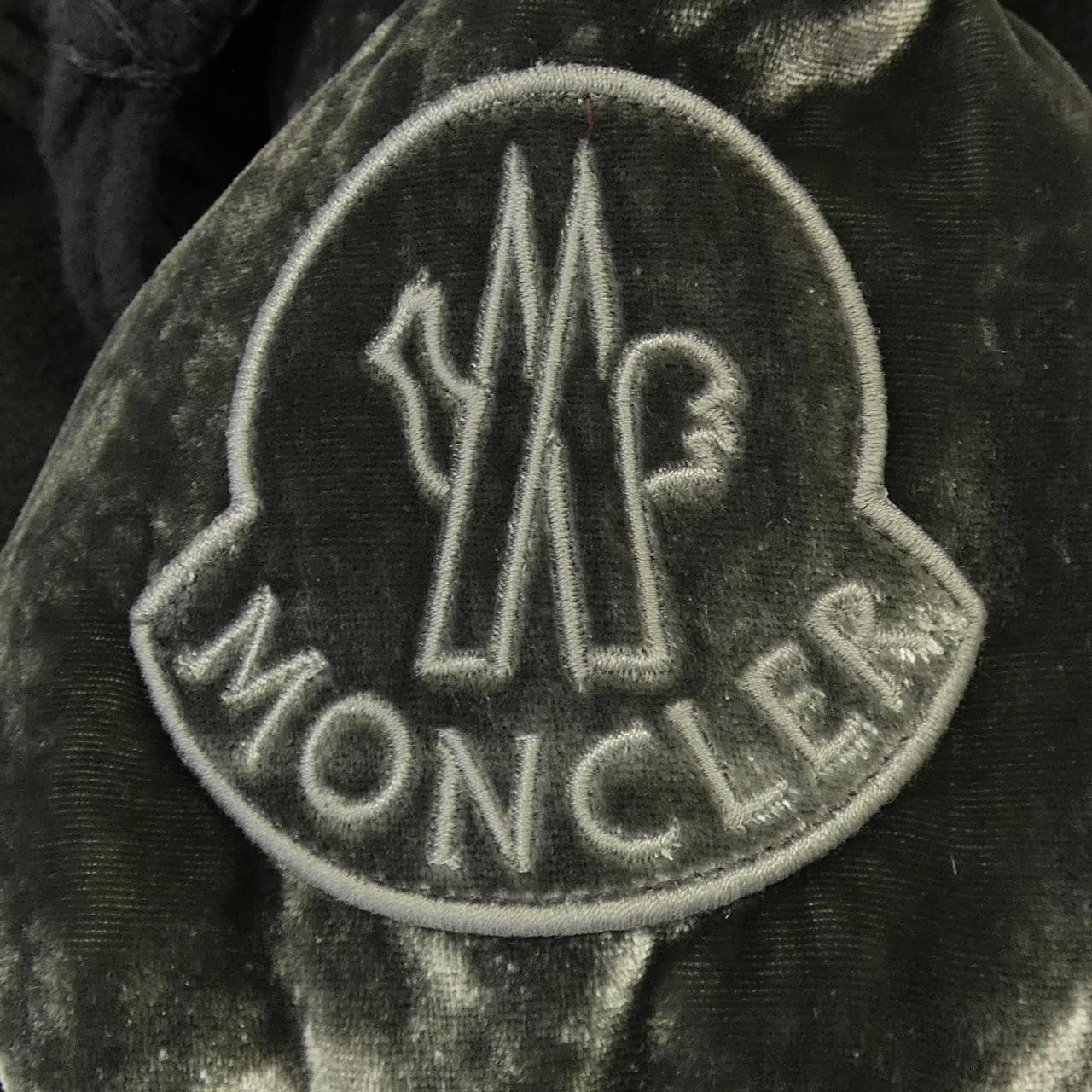 モンクレール MONCLER 20930081885 ダウンジャケット