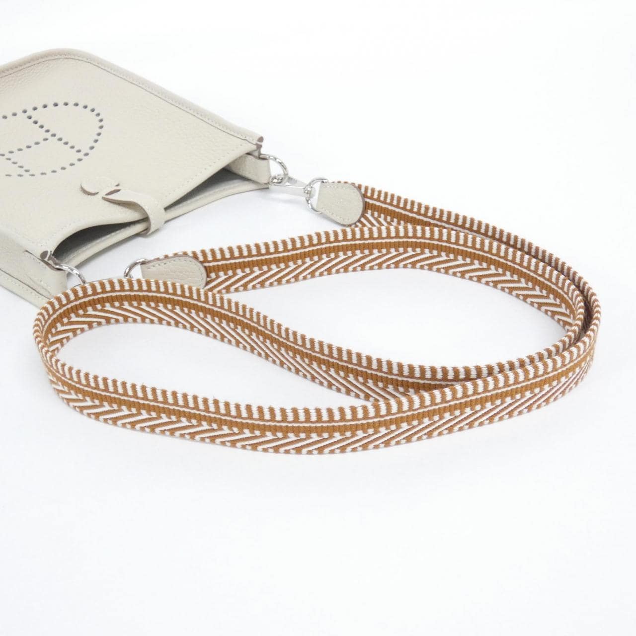 エルメス CAVALE エヴリン アマゾン 16cm 060775CK ショルダーバッグ