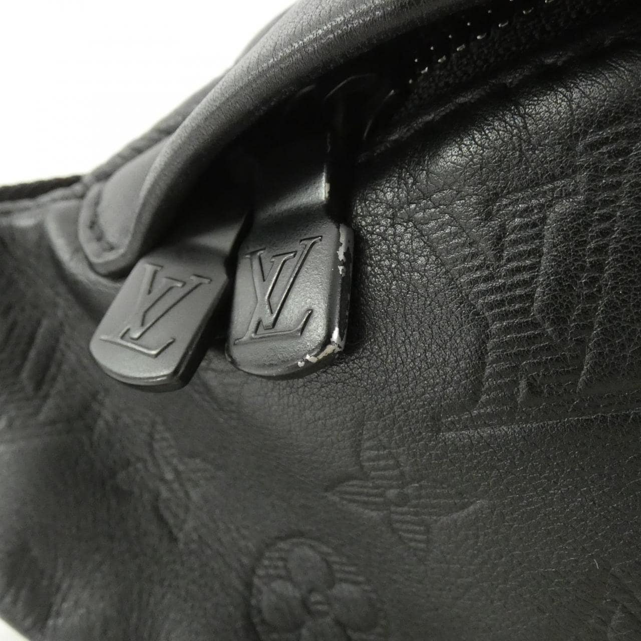 LOUIS VUITTON Monogram Shadow Discovery 腰包 PM M46036 肩背包