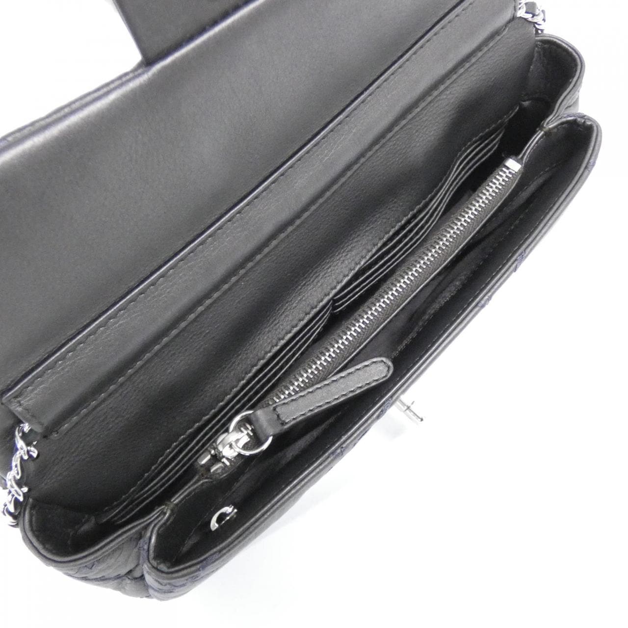 シャネル ショルダーバッグ